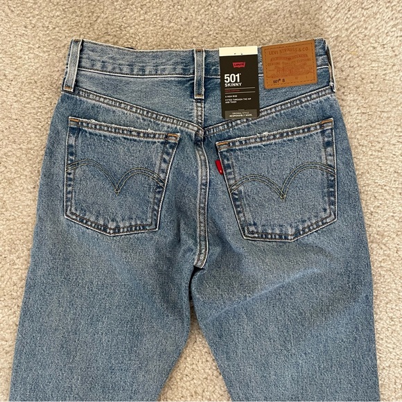 Levi’s 501 Skinny Distressed Light Wash Jeans - Picture 3 of 8